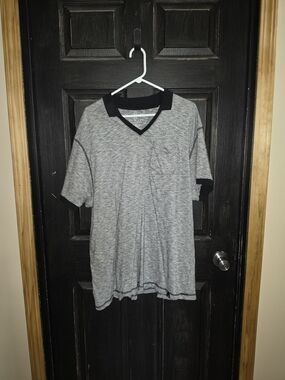 Marc Ecko Black And White V-Neck  Polo Short Sleeve with Black Trim Size 3XL